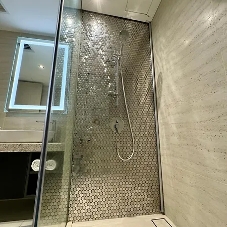 Twin Tower Luxury Service Apartment-2